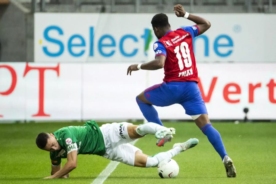 Basel und der FC St.Gallen schenken sich in einem intensiven Spiel nichts.