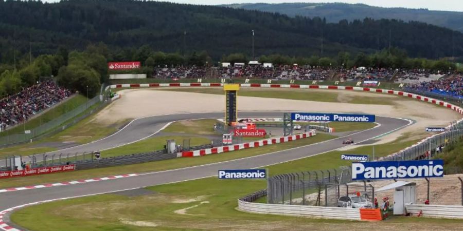 Der Formel-1-Zirkus könnte wohl bald auf den Nürburgring zurückkehren. Foto: picture alliance / dpa