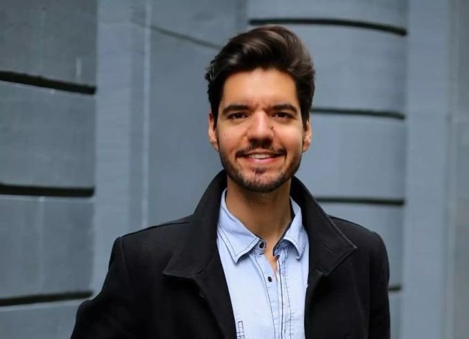 Adriano Mannino im Gespräch über Spenden. Spenden