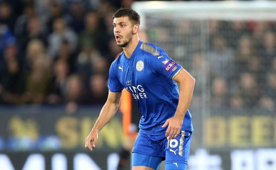 Leihweise kam Dragovic für Leicester City in der Saison 2017/18 zudem auf 16 Einsätze, 11 davon in der Premier League.