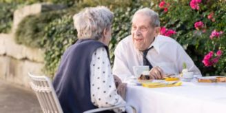Laut Studie - Ältere suchen oft neue Wohnformen - und scheitern