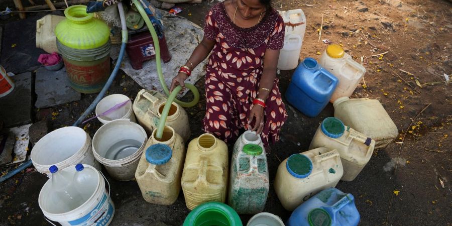 Der Zugang zu sauberem Trinkwasser ist in vielen Gegenden der Welt keine Selbstverständlichkeit. Die Klimakrise verstärkt das Problem zusätzlich.