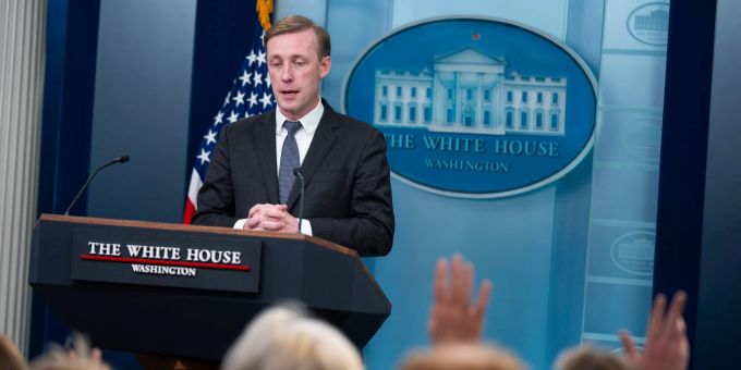 Gefangenendeal und Kriegsdiplomatie seien getrennt zu betrachten, sagt der Nationale Sicherheitsberater der USA. Evan Vucci/AP Gefangenenaustausch - Jake Sullivan