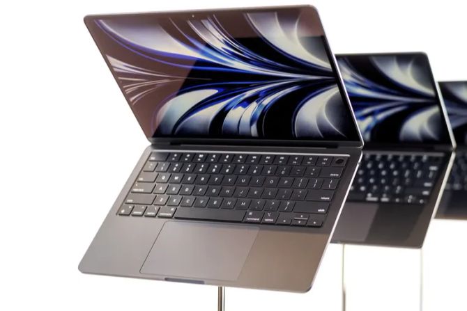 Apple MacBook Air M5