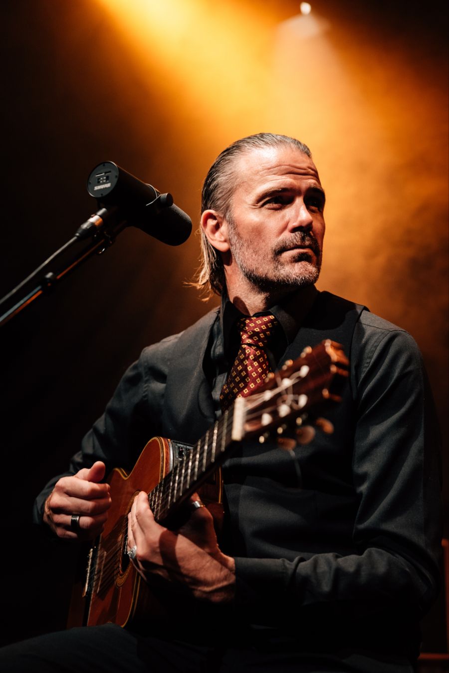 Oli Kehrli Troubadour