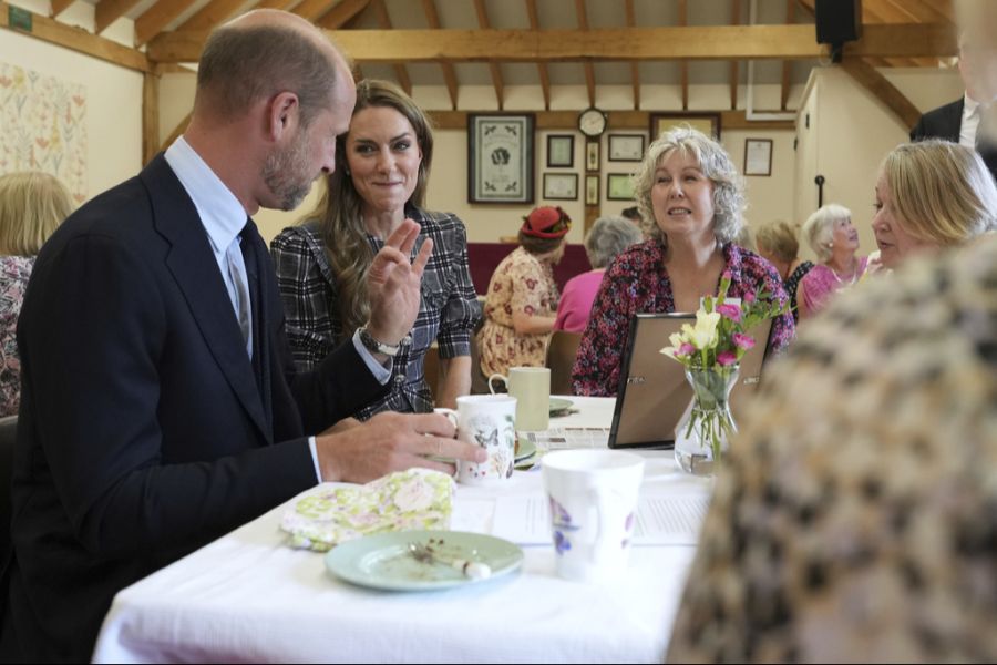 Prinz William und Prinzessin Kate besuchten zum dritten Todestag der Queen an einer Veranstaltung der National Federation of Women's Institute. teil.