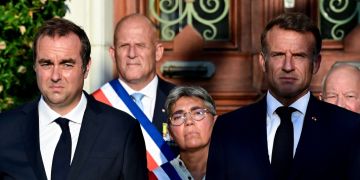 Sébastien Lecornu (l.) und Emmanuel Macron