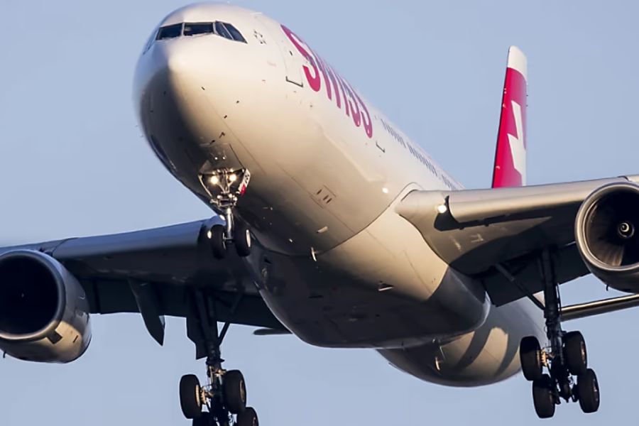 Dieser Schritt könnte den Pool an potenziellen Kandidaten für das Cockpit der Swiss erweitern. (Archivbild)