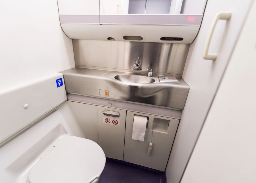 Flugzeug, Toilette