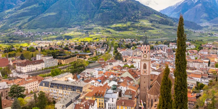 Meran Stadtkulisse Panorama