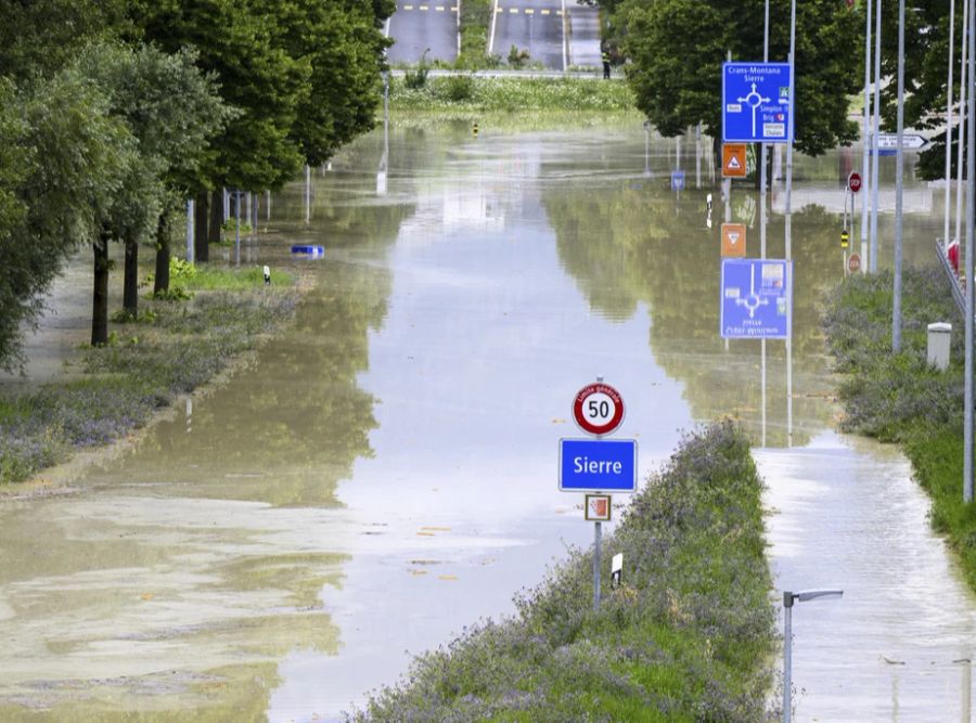 Wasser, wohin das Auge reicht.