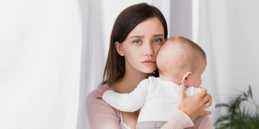 Viele Mütter empfinden Schuldgefühle gegenüber ihren Kindern.