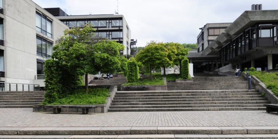 Eine Untersuchung der Universität Zürich entlastet den Medizinprofessor Adriano Aguzzi. Wissenschaftliches Fehlverhalten konnte ihm nicht nachgewiesen werden. (Archivbild)