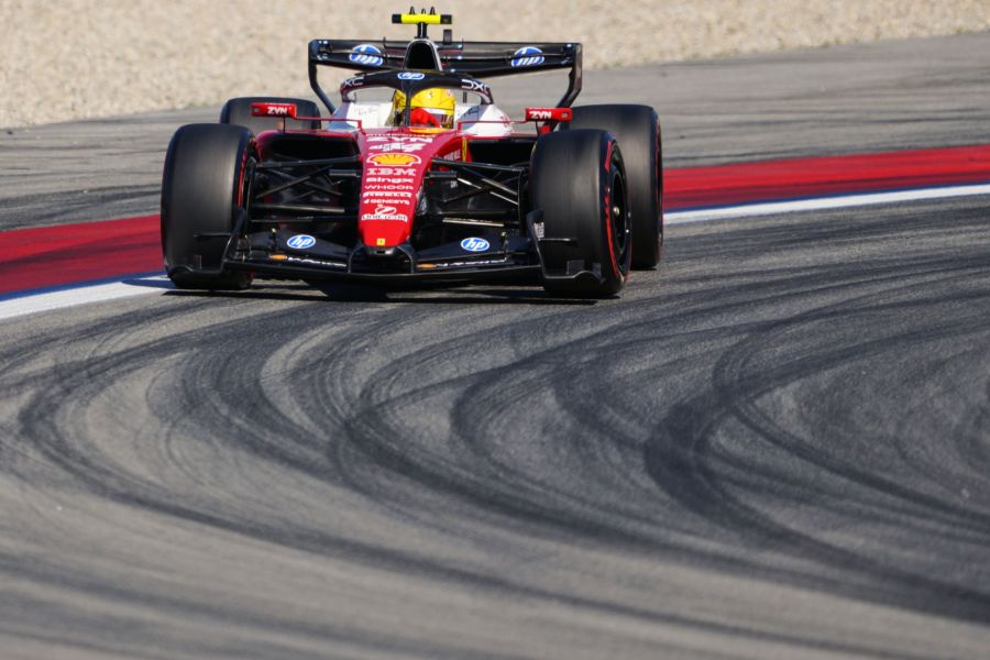 Lewis Hamilton Ferrari