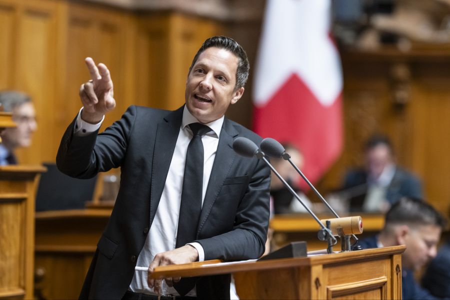 Hinter dem leichten Anstieg der Emotionalität im Nationalrat ist die SVP die treibende Kraft. (Im Bild: SVP-Politiker Christian Imark)