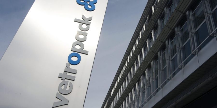 Vetropack gehört zu den grössten Verpackungsglasherstellern in Europa. Das Geschäft leidet jedoch unter sinkendem Weinkonsum und Überkapazitäten. (Archivild)