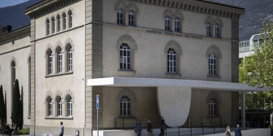 Der Bündner Grosse Rat will das Stimm- und Wahlrecht für geistig behinderte Menschen anpassen, damit mehr Personen die Möglichkeit zur Mitbestimmung erhalten.