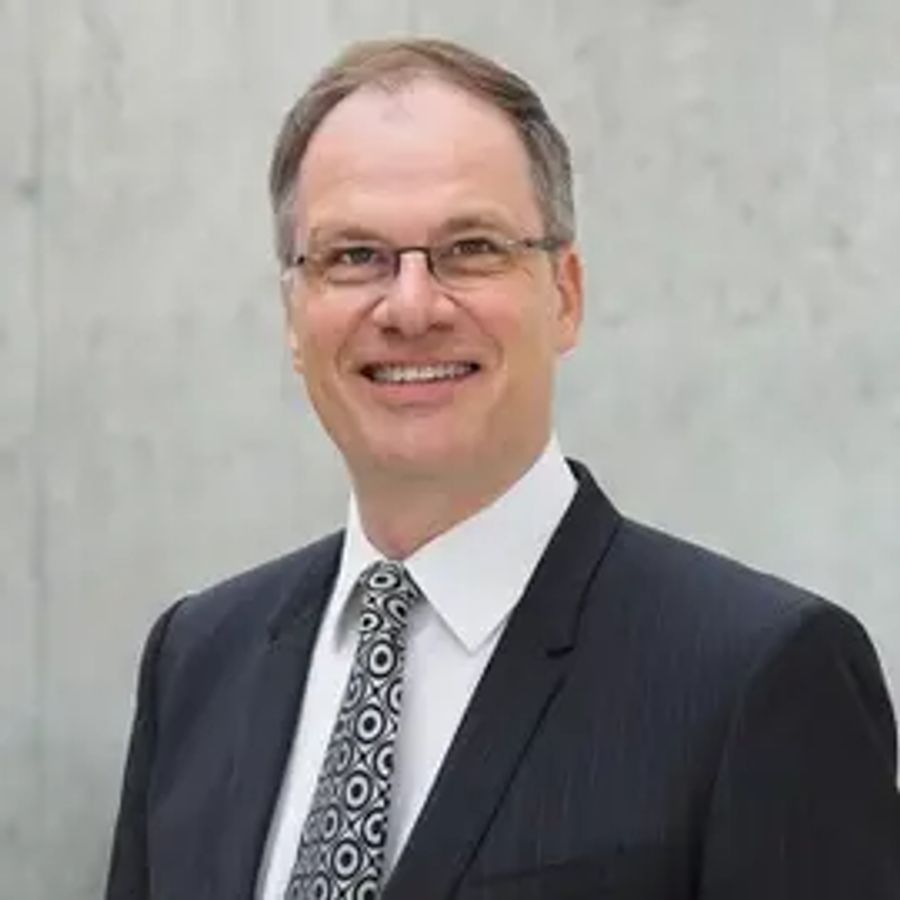 Reto Steiner, Direktor der ZHAW School of Management and Law, führt das Schweizer Gemeindemonitoring durch und kennt das Problem.