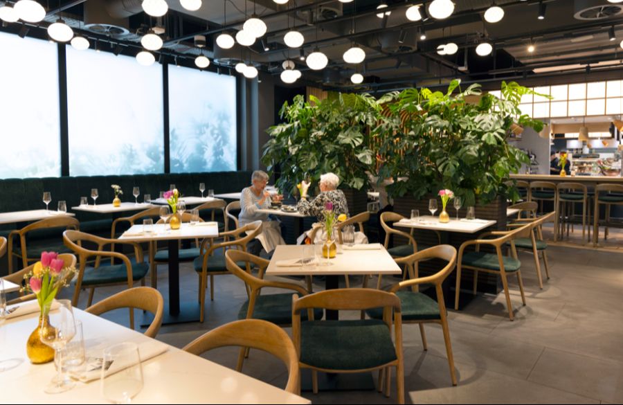 Im «Asia Deli» am Tisch zu essen, kostete noch vor einem Jahr extra.