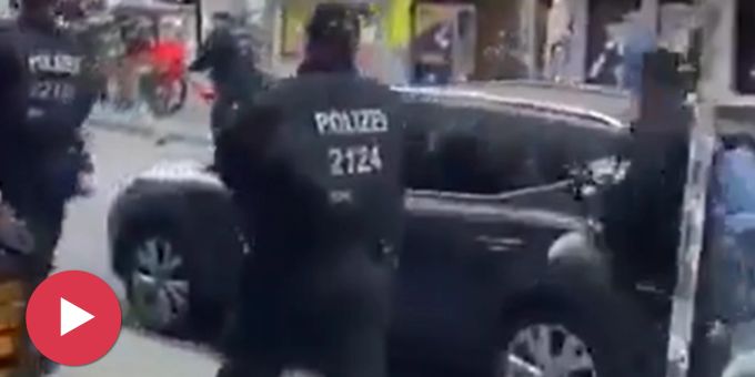 In Hamburg (D) - Polizei schiesst auf Mann (39) mit Spitzhacke