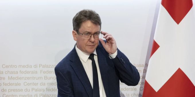 SRG-Initiative - Nein, aber: Rösti will Serafe-Gebühr von Fr. 300.-