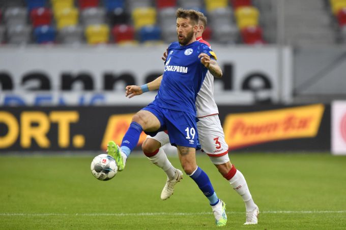 Vor seiner Rückkehr nach Wien spielte Guido Burgstaller unter anderem bei Schalke 04. Guido Burgstaller