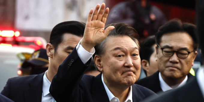 Südkoreas suspendierter Präsident Yoon Suk Yeol wurde aus der Haft entlassen. Yoon Suk Yeol