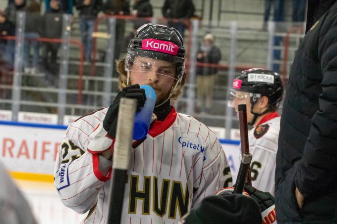 Der EHC Thun ist gegen Ende vorwiegend defensiv gefordert. (Archivbild) EHC Thun Reymondin