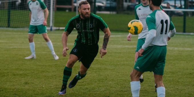 Conor McGregor im Einsatz für den Blackforge FC im irischen Amateurfussball. Conor Mcgregor Blackforge FC