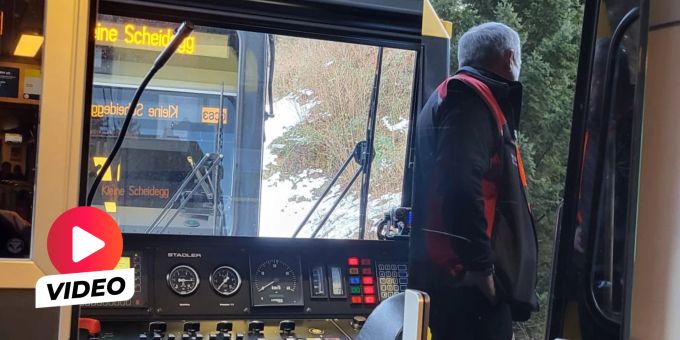 «Funken» - Wengen-Zug hat kurz vor Rennen Probleme – Ski-Fans besorgt