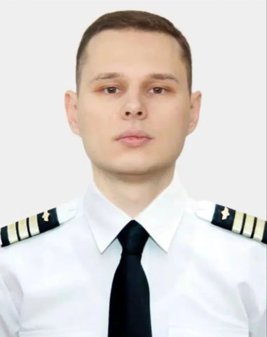 Kshnyakin sowie Co-Pilot Aleksander Kalyaninov (im Bild) sind beide bei dem Flugzeugabsturz in Kasachstan ums Leben gekommen.