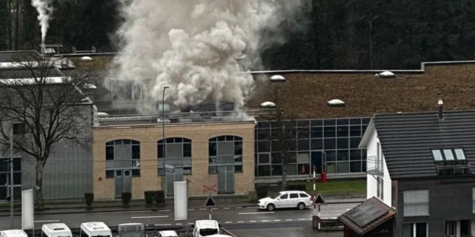 Matzingen TG - Brand in einer Firma an der Frauenfelderstrasse