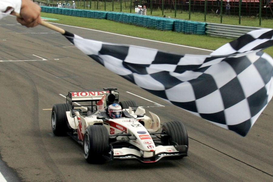 In den 1960ern gewann Honda mit eigenen Chassis und Motoren schon in der Formel 1. 2006 sorgte Jenson Button in Ungarn für ein Revival.