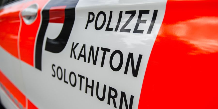 Die Kantonspolizei Solothurn musste sich während mehrerer Stunden mit den Folgen eines Überholmanövers abgeben. (Symbolbild)