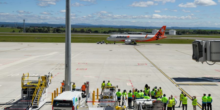 Erster Start vom Western Sydney International Airport (WSI). Foto: Steven Markham/AAP/dpa