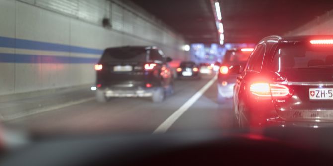 Stau im Milchbucktunnel