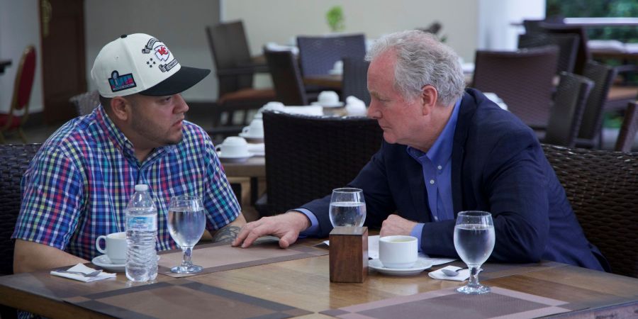 Während des juristischen Tauziehens reiste unter anderem auch der demokratische Senator Chris Van Hollen nach El Salvador, um sich mit Abrego Garcia zu treffen. (Archivbild)
