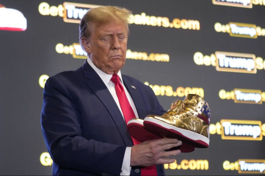 Trump Sneakers