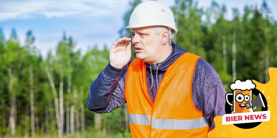 Singender Camper Schreie Rettungsaktion