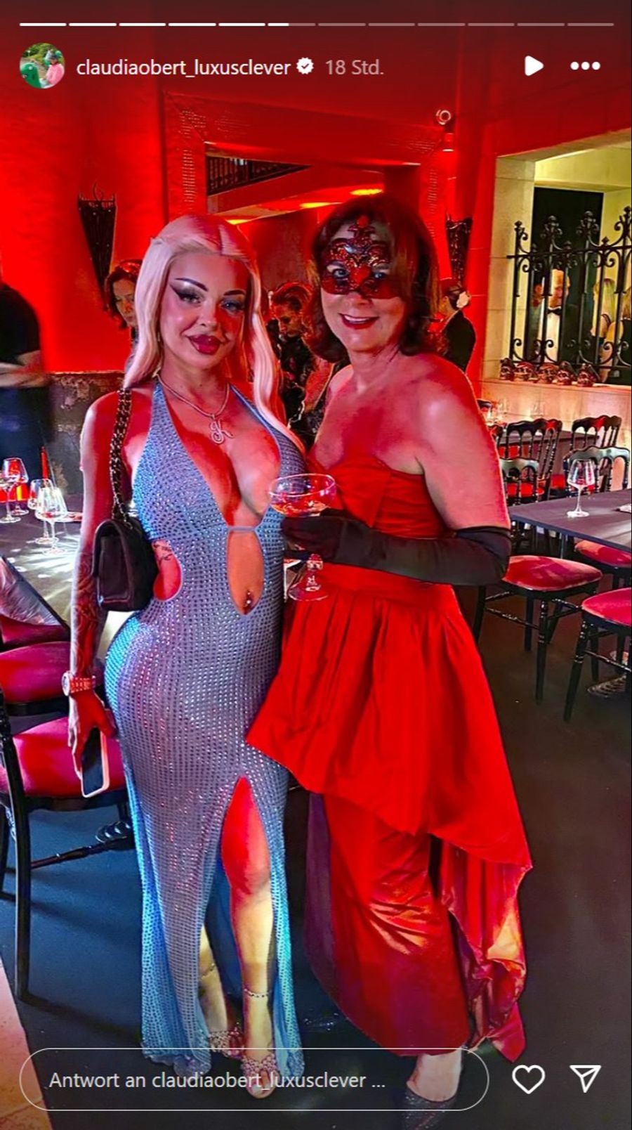 Promis wie Katja Krasavice (l.) und Claudia Obert (r.) reisten für die Geissens-Party nach Südfrankreich.