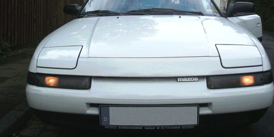 Mazda 323