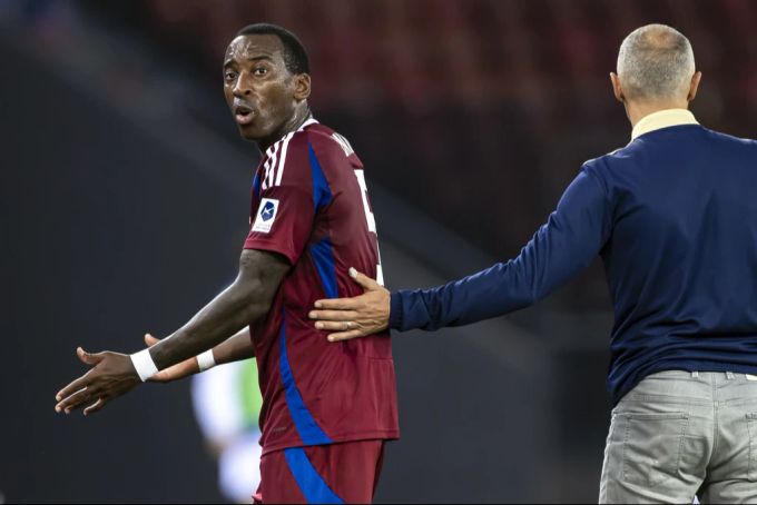 Servettes Ondua fliegt gegen GC mit Rot vom Platz. Servette