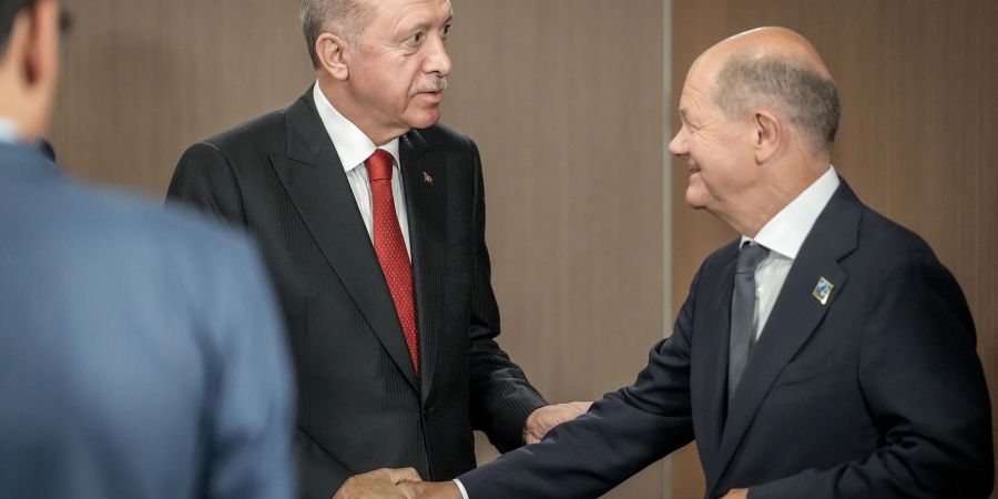 Scholz reist zu Treffen mit Erdogan in die Türkei.