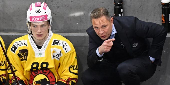 Jussi Tapola bleibt dem SC Bern erhalten. Jussi Tapola SCB