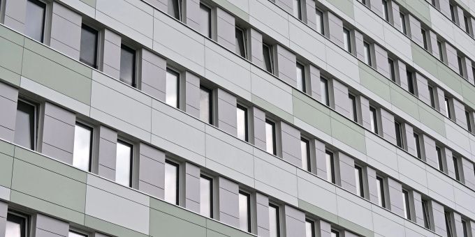Studentenwohnheime dämpfen die Wohnkosten für Studierende. studierende auszubildende geld