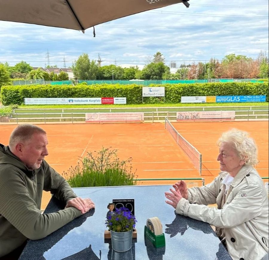 Der Tennis-Star und seine Mama pflegten ein enges Verhältnis.