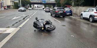 Neuhausen a.R. SH - Töfffahrer und Sozius flüchten nach Unfall zu Fuss