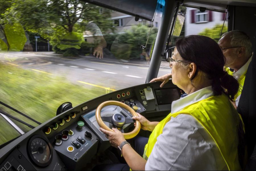 Der Kritik schliesst sich Duri Beer von der ÖV-Gewerkschaft VPOD an, die die Interessen des VBZ-Personals vertritt. (Archivbild)