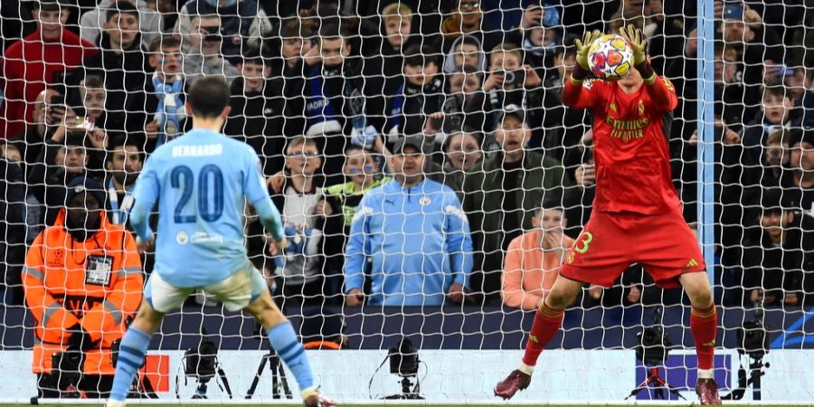 Bernardo Silva vergibt seinen Penalty gegen Real im CL-Viertelfinal kläglich.