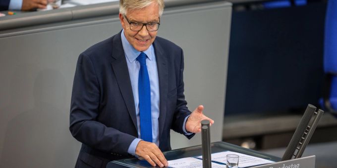 Dietmar Bartsch, Fraktionsvorsitzender der Linken, spricht im Bundestag. Dietmar Bartsch